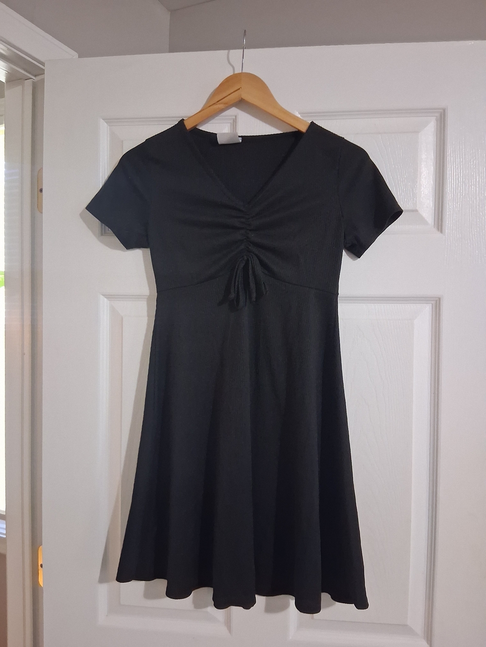 Black V-Neck Ruched Front Short Sleeve Dress